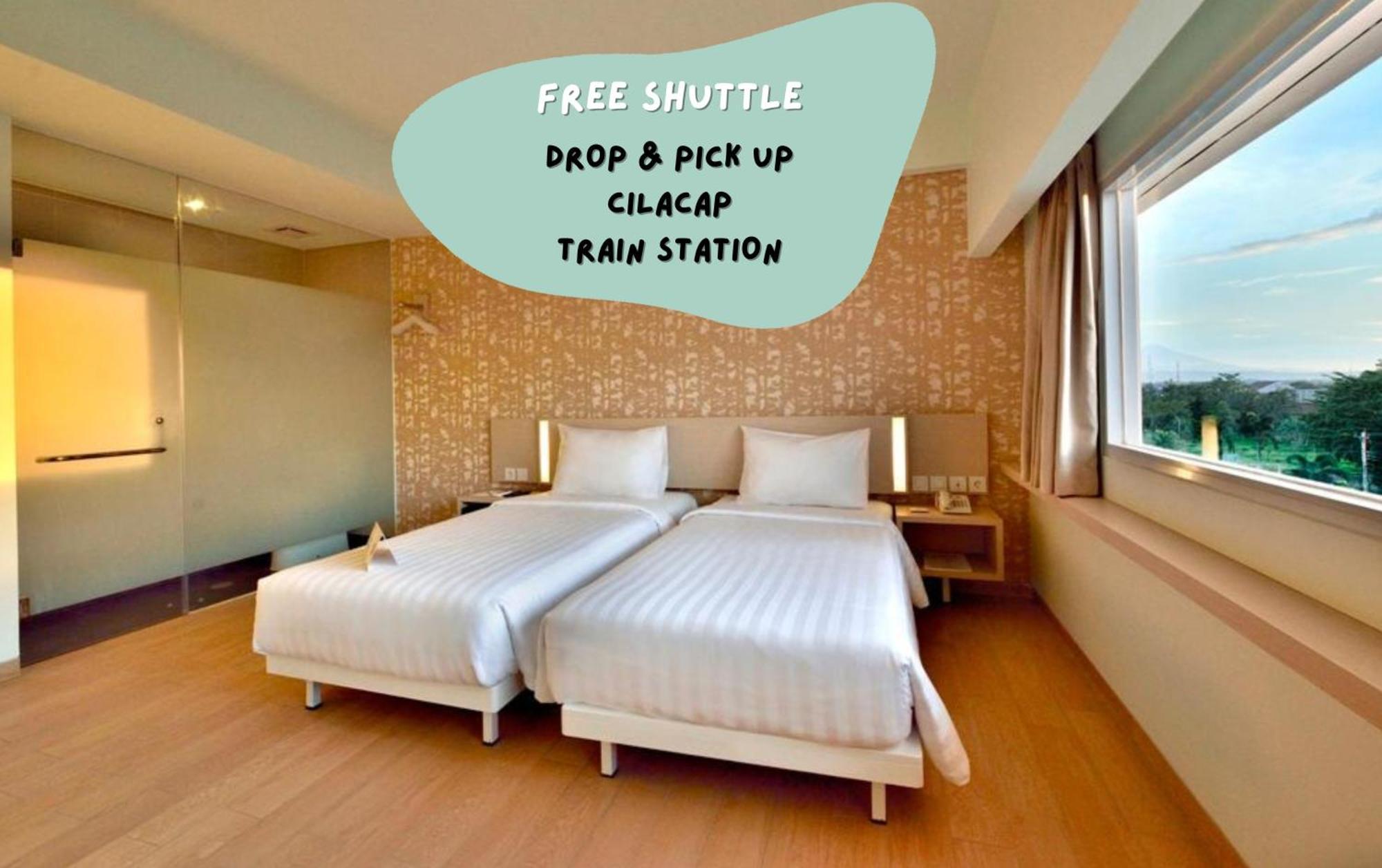 Whiz Prime Hotel Sudirman チラチャプ エクステリア 写真