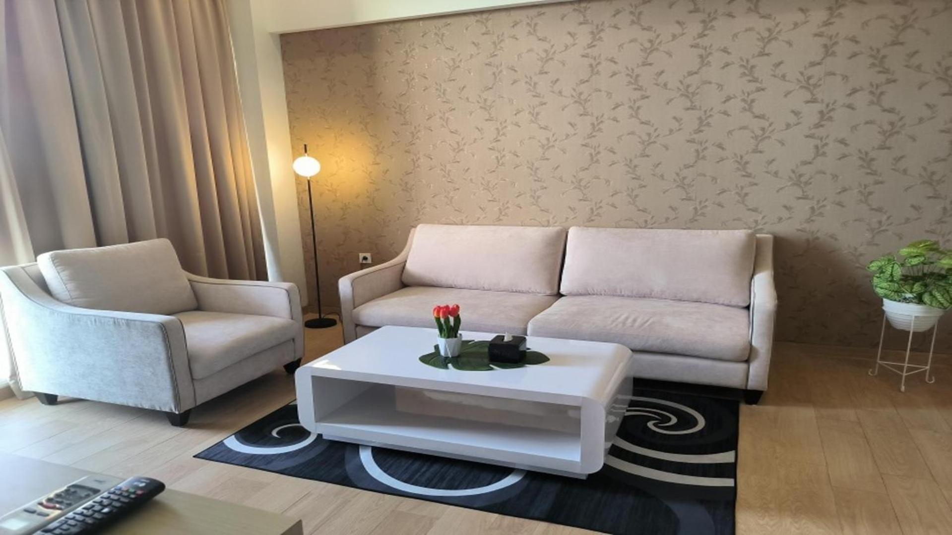 Whiz Prime Hotel Sudirman チラチャプ エクステリア 写真